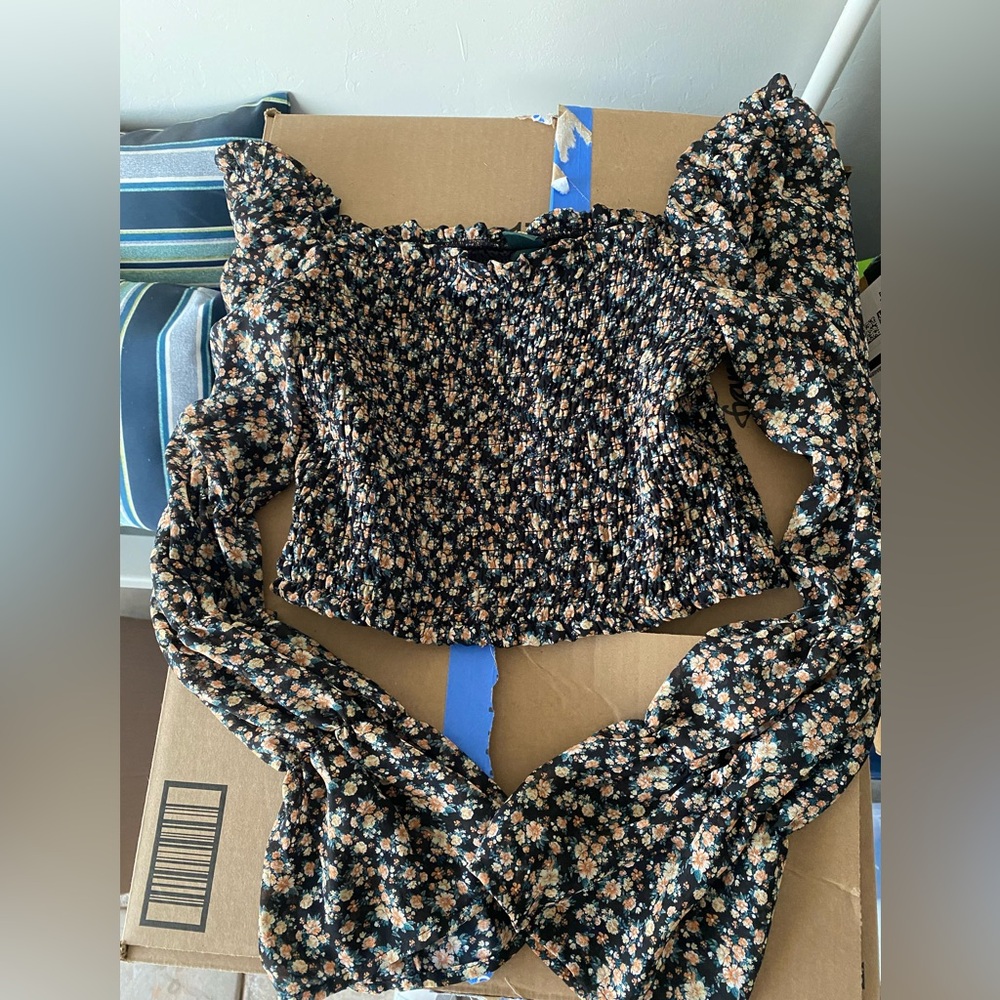 While Fable crop top bell sleeve top